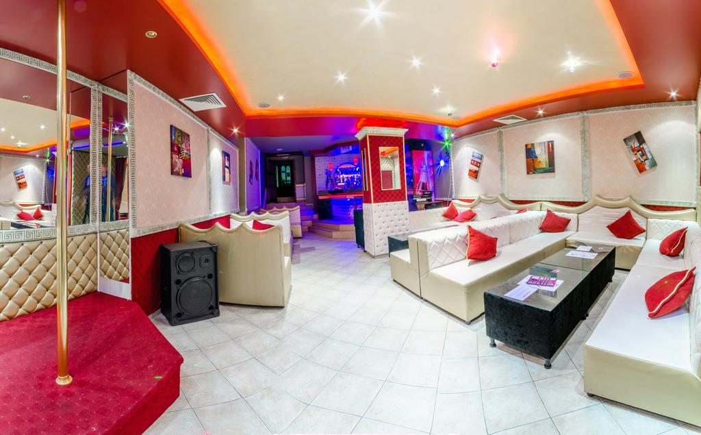 Hotel Cosmos Asenovgrad ภายนอก รูปภาพ