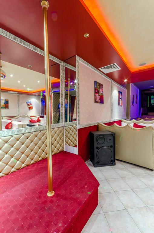 Hotel Cosmos Asenovgrad ภายนอก รูปภาพ
