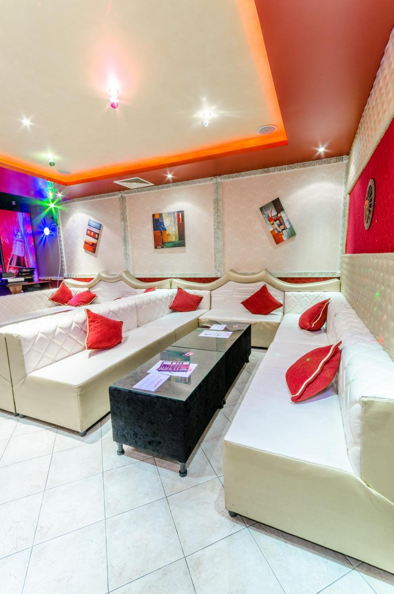 Hotel Cosmos Asenovgrad ภายนอก รูปภาพ