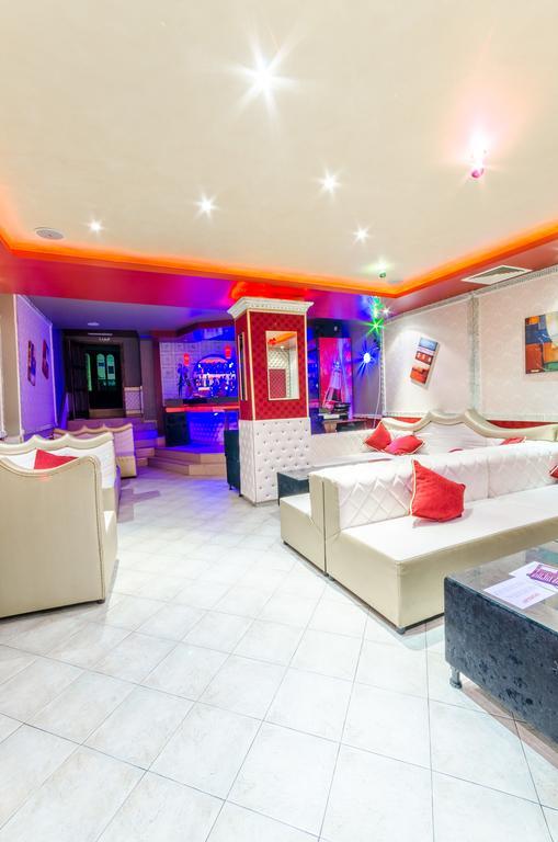 Hotel Cosmos Asenovgrad ภายนอก รูปภาพ