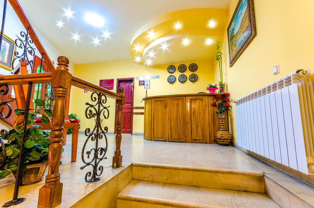 Hotel Cosmos Asenovgrad ภายนอก รูปภาพ