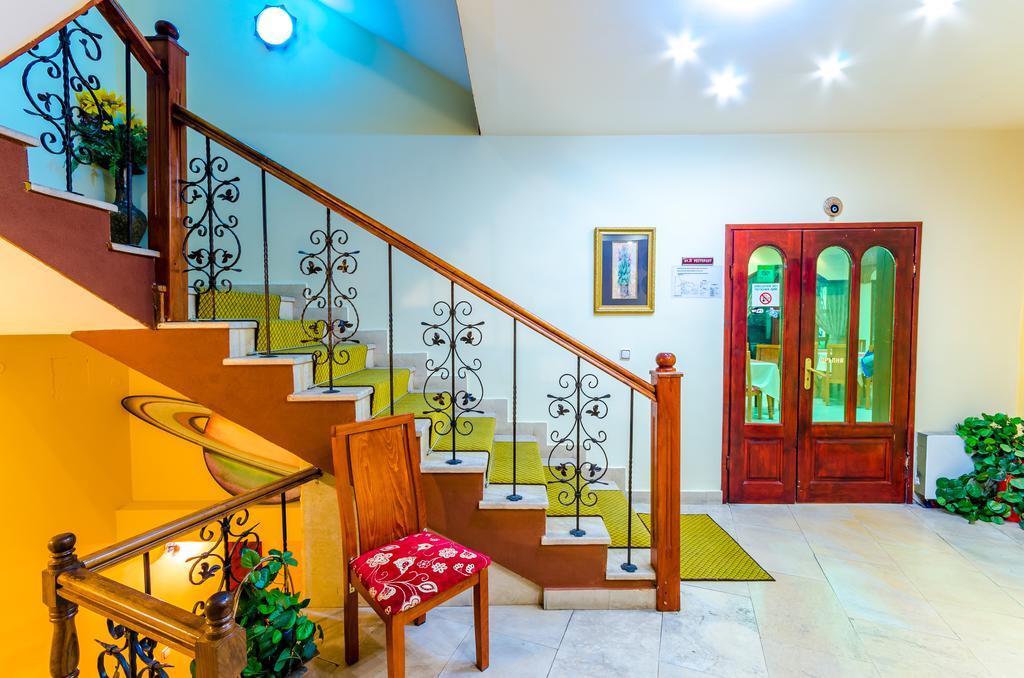 Hotel Cosmos Asenovgrad ภายนอก รูปภาพ